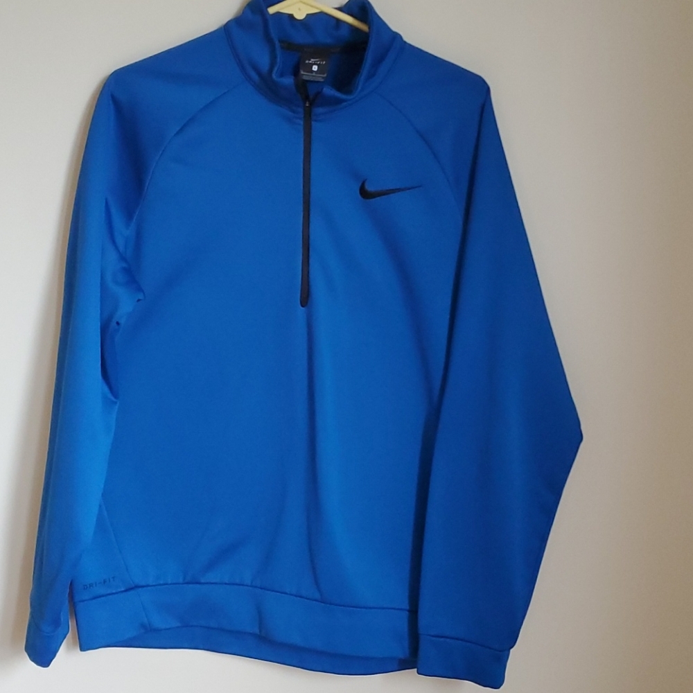 Nike dry fit pull over